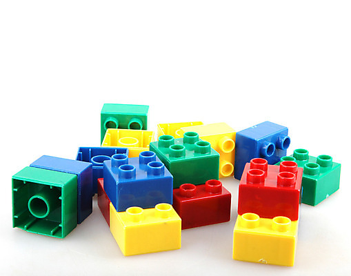 포토 JPG 해외이미지 교육 조각 일러스트 놀이 설계 벽돌 함께함 사람없음 건물 빨간색 초록색 파란색 컬러풀 장난감 노란색 블록 유치원 게임 흰색 계획 연결 플라스틱 큐브 오브젝트 레고 고립 해외202004 해외포토 건축물 컬러 컨셉 재질 파일형식 이미지허브