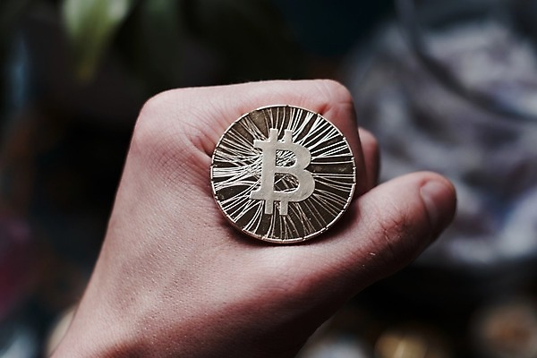 포토 JPG 해외이미지 라이프스타일 돈 비즈니스 사람없음 금융 동전 은색 무역 결제 가치 해외202004 해외포토 산업 컬러 생활 경제 재산 파일형식 이미지허브