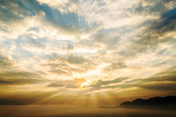 포토 JPG 해외이미지 구름 여행 태국 자연 하늘 아침 산 풍경 사람없음 야외 초록색 여름 일출 환경 계곡 새벽 안개 언덕 내추럴 절정 해외202004 해외포토 주간 자연요소 계절 아시아 컬러 날씨 노을 생태계 파일형식 이미지허브