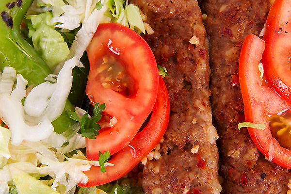 포토 JPG 해외이미지 스튜디오촬영 전통 문화 음식 토마토 채소 서브 파슬리 육류 요리 사람없음 가로 저녁식사 샐러드 소고기 지성 닫기 맛 그릴 먹기 오브젝트 서비스 속도 칠면조 점심식사 강렬 케밥 숙성 식용 해외202004 튀르키예 해외포토 아시아 컨셉 식재료 모션 조류 주방용품 실내 식사 파일형식 이미지허브