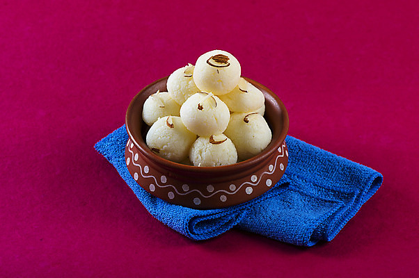 포토 JPG 해외이미지 디저트 사람없음 도자기 원형 사기그릇 냅킨 인도음식 해외포토 도형 그릇 음식 동양음식 파일형식 이미지허브