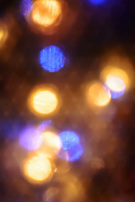 포토 JPG 해외이미지 디자인 백그라운드 크리스마스 추상 휴가 전등 사람없음 초록색 파란색 빛 노란색 도시 원형 야간 소프트포커스 보케 광 블러 유흥 효과 해외202004 해외포토 자연요소 도형 기념일 컬러 무늬 조명 촬영기법 파일형식 이미지허브