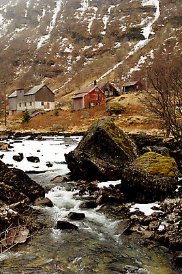 포토 JPG 해외이미지 나무 구름 길 여행 백그라운드 겨울 자연 아침 산 주택 파노라마 노르웨이 풍경 사람없음 목재 빨간색 물 강 갈색 얼음 수확 바위 시골 개울 오두막 고도 생태계 장면 고립 생태학 해외202004 해외포토 주간 자연요소 식물 계절 교육 유럽 컬러 농업 재료 촬영기법 건물 돌_바위 파일형식 이미지허브