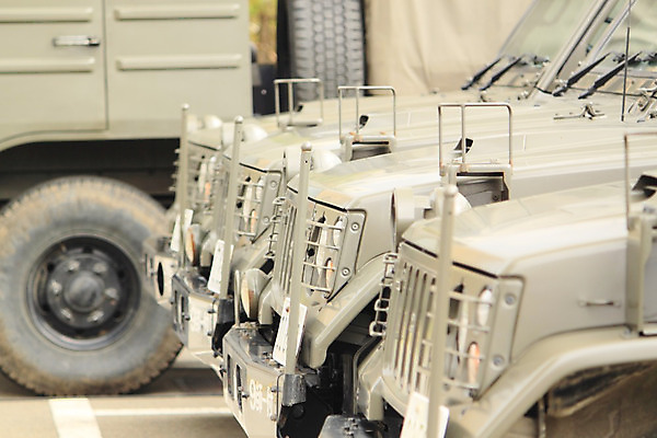 포토 JPG 해외이미지 교통시설 자동차 사람없음 일본 수확 그릴 지프 묘사 군용 육군 자동 해외202004 해외포토 아시아 육상교통 교통 농업 승용차 주방용품 군대 시설 파일형식 이미지허브