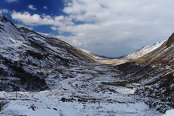 포토 JPG 해외이미지 계절 공원 백그라운드 겨울 자연 하늘 영국 웨일즈 산 풍경 사람없음 강 주방 계곡 추위 흰색 신선 언덕 서리 북쪽 내추럴 전국 눈내림 스노도니아 해외202004 해외포토 공공시설 유럽 컬러 눈_날씨 방향 생태계 파일형식 이미지허브