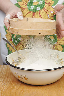 포토 JPG 해외이미지 손 여자 음식 빵 백그라운드 재료 탁자 피자 파스타 건강 요리 사람 사람없음 목재 갈색 주방 요리사 식사 이탈리아 빵집 흰색 시골 신선 작업 가루 밀 굽기 준비 날것 반죽 만들기 롤 밀가루 레시피 밀가루반죽 이스트 제빵사 페스츄리 핸드메이드 해외202004 해외포토 나무 직업 유럽 컬러 가구 모션 곡류 패스트푸드 서양음식 신체부위 상점 구이 파일형식 이미지허브