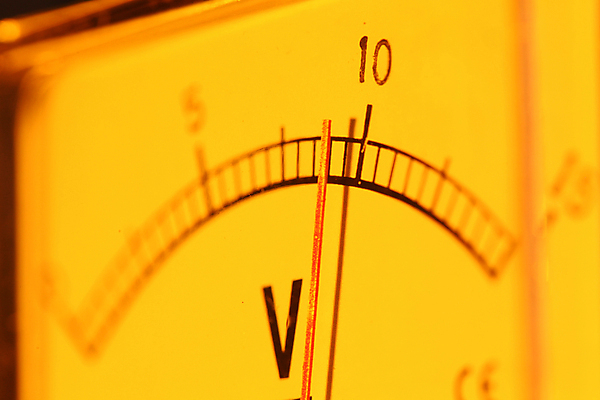 포토 JPG 해외이미지 산업 과학 실험 사람없음 전자제품 힘 기계 장비 수확 기술자 엔지니어 지시 측정 눈금 복고 반도체 볼트 다이얼 계량기 게이지 전압 해외202004 해외포토 직업 농업 모션 공구 파일형식 이미지허브