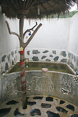 포토 JPG 해외이미지 아시아 섬 태국 휴가 사람없음 관광지 구식 백패커 변기통 샤워실 예산 파라다이스 해외202004 해외포토 나라 여행 샤워시설 파일형식 이미지허브