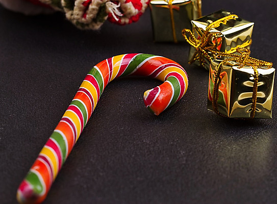 포토 JPG 해외이미지 디자인 계절 행복 리본 백그라운드 크리스마스 겨울 패턴 공 지팡이 추상 휴가 새로움 기념 프레임 사탕 선물 사람없음 장식 빨간색 초록색 빛 우주 검은색 장식볼 수확 덮개 나뭇가지 시골 축하 황금 고급 널 연도 심볼 복고 엽서 마법 전나무 원뿔 삼나무 석판 카피스페이스 해외202004 해외포토 도형 나무 기념일 감정 컬러 컨셉 무늬 농업 디저트 공백 뚜껑 편지 파일형식 이미지허브