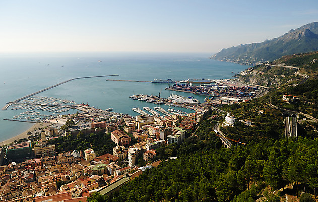 포토 JPG 해외이미지 바다 여행 휴가 산 파노라마 사람없음 파란색 항구 하이킹 만 수평선 해외202004 해외포토 컬러 교통시설 레저 촬영기법 파일형식 이미지허브