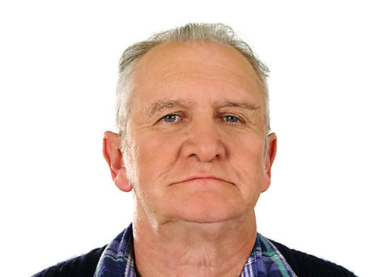 포토 JPG 해외이미지 응시 남자 행복 여유 생각 한명 웃음 평화 침묵 기쁨 관찰 명상 만족 고민 해외202004 해외포토 1 시선 감정 컨셉 모션 표정 사람 소리 파일형식 이미지허브