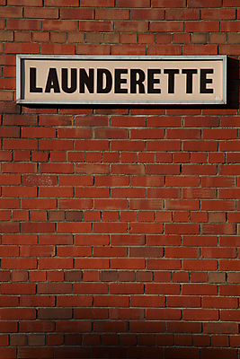 포토 JPG 해외이미지 벽 통신 벽돌 사람없음 빨간색 검은색 흰색 메시지 씻기 편지 심볼 사인 해외202004 해외포토 컬러 청결 파일형식 이미지허브