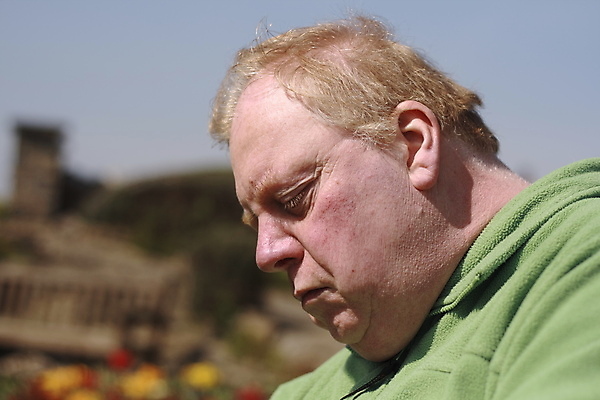 포토 JPG 해외이미지 백인 라이프스타일 남자 얼굴 중년 50대 신체 휴가 휴식 건강 한명 사람 성인 야외 잠 중앙 순수 노화 해외202004 해외포토 서양인 1 컨셉 생활 신체부위 파일형식 이미지허브