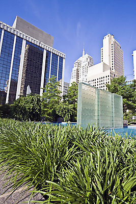 포토 JPG 해외이미지 식물 여행 건축양식 하늘 사람없음 건물 파란색 여행객 고층빌딩 미국 도심 분수 천연기념물 명승지 정부 해외202004 해외포토 건축물 건축 컬러 북아메리카 사람 풍경 빌딩 도시 파일형식 이미지허브