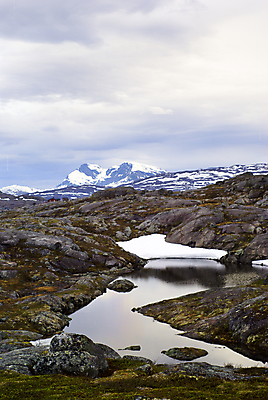 포토 JPG 해외이미지 구름 호수 여행 캐나다 자연 하늘 산 파노라마 노르웨이 풍경 사람없음 야외 가로 물 계곡 미국 침묵 회색 황무지 장면 지역 암초 북쪽 멀리 흐림 산악지대 전국 절정 해외202004 해외포토 자연요소 유럽 컬러 북아메리카 날씨 촬영기법 소리 방향 생태계 파일형식 이미지허브