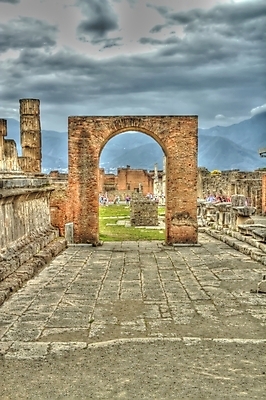 포토 JPG 해외이미지 유럽 문화 여행 건축양식 유물 주택 사람없음 건물 이탈리아 골동품 바위 죽음 기둥 도시 역사 지중해 발굴 폐허 고고학 옛날 재앙 파멸 해외202004 해외포토 전통 건축물 교육 건축 나라 바다 컨셉 돌_바위 파일형식 소멸 이미지허브