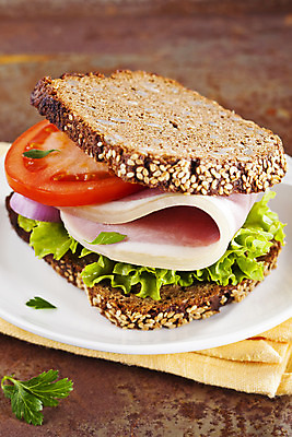 포토 JPG 해외이미지 1 라이프스타일 접시 음식 빵 조각 다이어트 토마토 채소 양파 치즈 샌드위치 건강 육류 요리 사람없음 목재 초록색 소풍 갈색 식사 저녁식사 치킨 흰색 신선 맛 아침식사 상추 큼 낟알 자르기 밀 먹기 클럽 올리브 햄 브런치 칠면조 점심식사 귀리 해외202004 해외포토 나무 식기 열매 컬러 컨셉 식재료 재료 모션 조류 유제품 곡류 생활 야외활동 크기 닭고기요리 파일형식 이미지허브