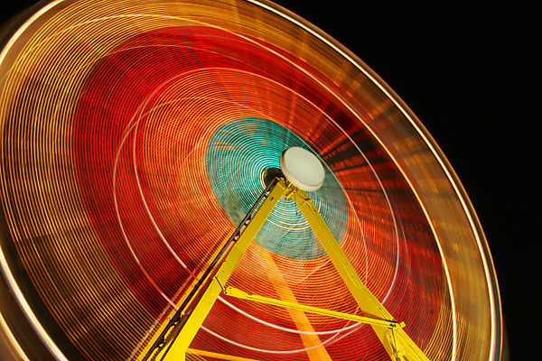 포토 JPG 해외이미지 공원 오렌지 모션 전등 사람없음 컬러풀 노란색 어둠 관찰 바퀴 원형 승차 야간 큼 장노출 블러 해외202004 해외포토 자연요소 도형 공공시설 컬러 과일 조명 촬영기법 크기 파일형식 이미지허브