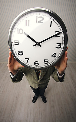 포토 JPG 해외이미지 시계 컨셉 비즈니스 한명 성인 복고 나무바닥 특별함 해외202004 해외포토 1 바닥 사람 파일형식 이미지허브