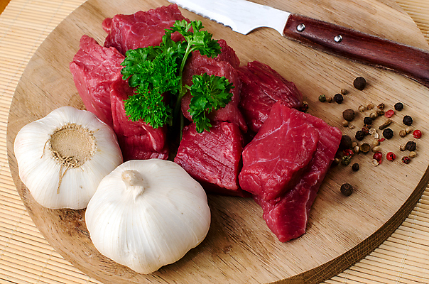 포토 JPG 해외이미지 음식 조각 백그라운드 재료 뼈 마늘 육류 돼지고기 스테이크 요리 사람없음 목재 빨간색 초록색 주방 소고기 흰색 신선 자르기 굽기 허브 허리 향신료 유기농 날것 후추 단백질 등심 생식 정육점 해외202004 해외포토 나무 식물 웰빙 컬러 채소 식재료 모션 서양음식 신체부위 상점 구이 영양소 향미료 파일형식 이미지허브