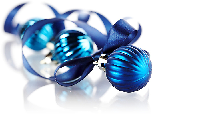 포토 JPG 해외이미지 전통 디자인 계절 리본 문화 크리스마스 겨울 공 휴가 새해 선물 사람없음 장식 파란색 빛 장난감 금속 축제 화환 축하 화려 황금 저녁 작음 12월 활 흙더미 광 여의주 가문비나무 해외202004 해외포토 나무 기념일 꽃 컬러 컨셉 재질 흙 날짜 야간 크기 파일형식 더미 이미지허브