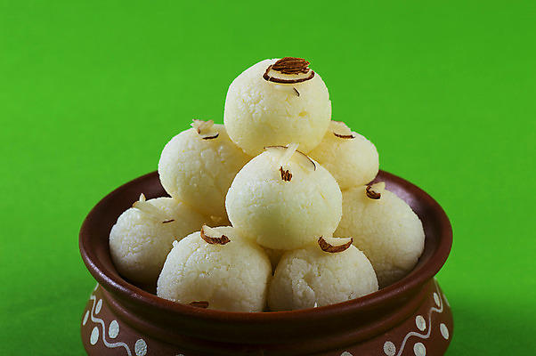 포토 JPG 해외이미지 디저트 사람없음 도자기 원형 사기그릇 인도음식 해외포토 도형 그릇 음식 동양음식 파일형식 이미지허브