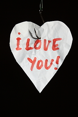 포토 JPG 해외이미지 종이 선 백그라운드 컨셉 낚시 사랑 사람없음 빨간색 금속 쪽지 하트 잡기 고리 메시지 유혹 심볼 싱글 올가미 미끼 해외202004 해외포토 모양 감정 컬러 모션 재질 레저 파일형식 이미지허브