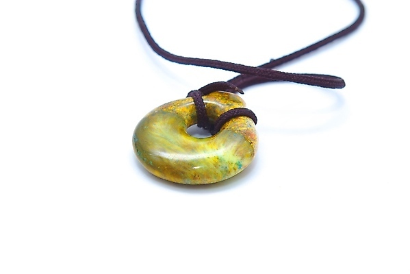 포토 JPG 해외이미지 모양 여자 문화 백그라운드 패턴 목걸이 팔찌 유리 창조 선물 사람없음 장식 빛 유행 검은색 골동품 흰색 반지 원형 화려 재산 고급 우아함 보석 심볼 오브젝트 싱글 결정체 보물 브로치 고립 구식 해외202004 해외포토 도형 컬러 컨셉 무늬 장신구 재질 사람 금융 광석 파일형식 이미지허브