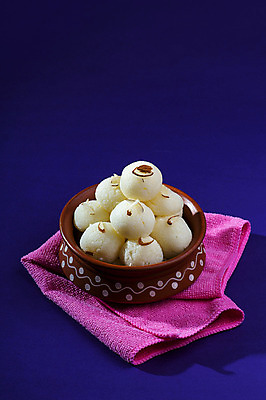 포토 JPG 해외이미지 디저트 사람없음 도자기 원형 사기그릇 냅킨 인도음식 해외포토 도형 그릇 음식 동양음식 파일형식 이미지허브