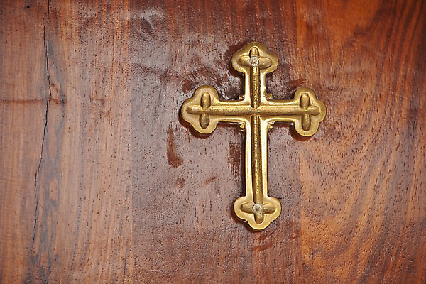 포토 JPG 해외이미지 전통 십자가 사람없음 목재 교회 문 낟알 놋쇠 해외202004 해외포토 나무 재료 종교건축 건물 파일형식 이미지허브