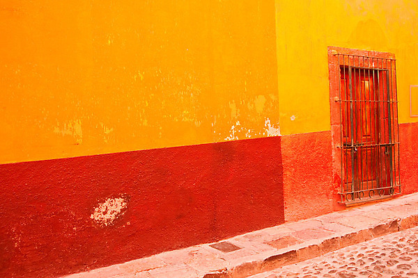 포토 JPG 해외이미지 여행 건축양식 창문 날씨 멕시코 거리풍경 사람없음 건물 도시풍경 컬러풀 마을 활발 세계문화유산 조약돌 바위 시골 도시 역사 그림 타운 강렬 식민지 옛날 해외202004 해외포토 건축물 건축 컬러 컨셉 북아메리카 거리 풍경 문화재 돌_바위 파일형식 이미지허브