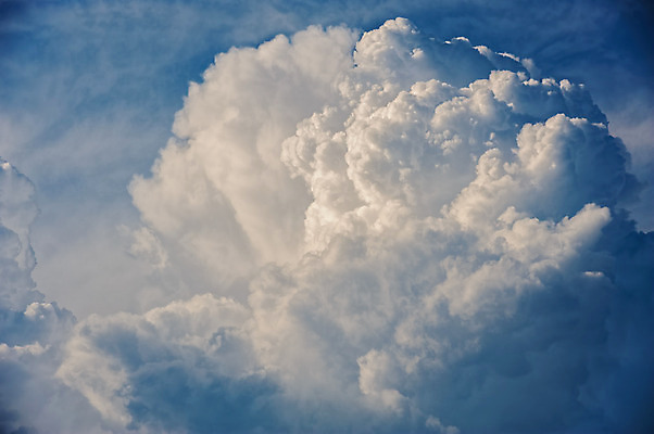 포토 JPG 해외이미지 모양 구름 백그라운드 자연 벽지 하늘 날씨 추상 풍경 사람없음 파란색 빛 햇빛 우주 환경 꿈 자유 분위기 큼 폭풍 안심 천국 솜털 거인 내추럴 해외202004 해외포토 자연요소 컬러 컨셉 무늬 육류 태양 크기 생태계 파일형식 이미지허브