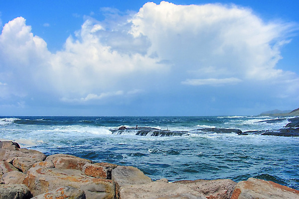 포토 JPG 해외이미지 모래 바다 섬 자연 휴가 주택 사람없음 초록색 물 파란색 태양 환경 항구 일몰 이탈리아 흰색 만 지중해 에메랄드 암초 해외202004 해외포토 자연요소 유럽 컬러 교통시설 건물 노을 보석 생태계 파일형식 이미지허브