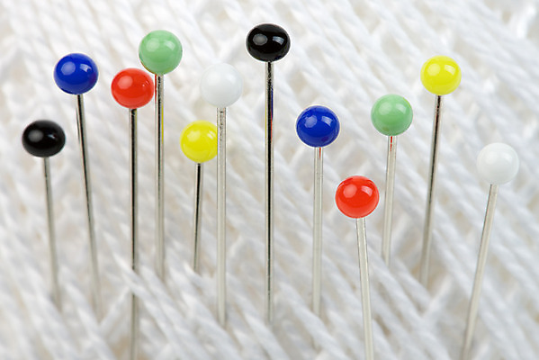 포토 JPG 해외이미지 디자인 옷 장신구 안전 사람없음 빨간색 초록색 파란색 빛 세트 노란색 머리 상점 금속 검은색 흰색 도구 공구 직물 면 막대기 실 코드 바느질 철 오브젝트 땀 롤 실타래 조립 재단 철강 해외202004 해외포토 컬러 재질 신체부위 파일형식 이미지허브