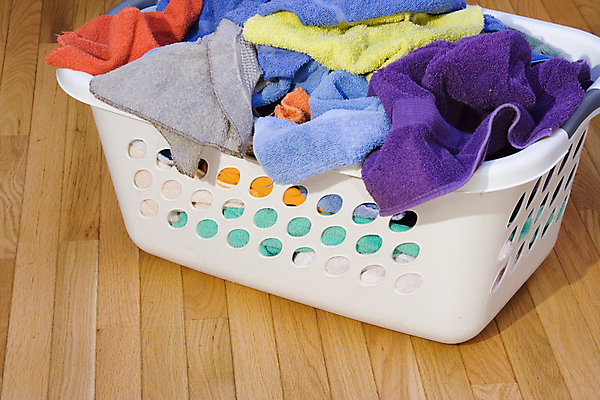 포토 JPG 해외이미지 옷 주택 사람없음 수건 바구니 흰색 신선 업무 주름 씻기 빨래 플라스틱 청소 세탁기 솜털 해외202004 해외포토 컬러 가사 재질 건물 위생용품 청결 가전제품 작업 파일형식 이미지허브