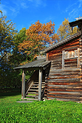 포토 JPG 해외이미지 전통 디자인 외관 유럽 문화 벽 백그라운드 건축양식 창문 날씨 주택 프레임 사람없음 건물 목재 농장 갈색 마을 가을 시골 오픈 거친 널 숲 빌라 질감 통나무 지역 멀리 셔터 내추럴 구식 러시아인 수목 옛날 해외202004 해외포토 서양인 나무 건축물 계절 건축 나라 컬러 농업 재료 파일형식 이미지허브