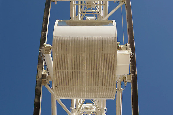 포토 JPG 해외이미지 공원 놀이 하늘 휴가 사람없음 금속 축제 놀이공원 바퀴 곤돌라 승차 큼 회전목마 거인 공평 테마 해외202004 해외포토 공공시설 모션 재질 테마파크 놀이기구 크기 파일형식 이미지허브