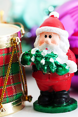 포토 JPG 해외이미지 나무 계절 크리스마스 휴가 전등 조명 수염 매달리기 미술 사람없음 장식 가로 빨간색 세로 장난감 숫자 산타클로스 우주 활발 피규어 장비 직물 선택 소프트포커스 작음 12월 오브젝트 싱글 드럼 문학 빛망울 폭식 클라우스 전경 해외202004 해외포토 식물 문자 기념일 컬러 컨셉 모션 문화예술 타악기 촬영기법 풍경 빛 미니어처 날짜 크기 파일형식 탑뷰 이미지허브