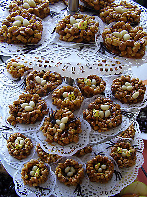 포토 JPG 해외이미지 음식 사탕 요리 사람없음 케이크 치킨 달콤 땅콩 칼로리 타르트 페스츄리 해외202004 해외포토 빵 디저트 견과류 맛 파이_빵 닭고기요리 파일형식 이미지허브