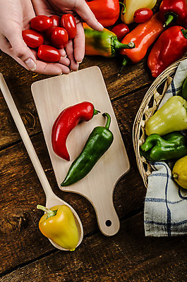 포토 JPG 해외이미지 모양 음식 백그라운드 토마토 채소 재료 고추 양파 피망 콩 파프리카 건강 종류 사람없음 빨간색 초록색 정원 침묵 흰색 시골 신선 오픈 그룹 변화 시장 혼합 상추 수집 레몬 허브 향신료 유기농 냅킨 날것 머리위 라임 후추 모음 바이오 채식주의자 해외202004 해외포토 식물 웰빙 컬러 컨셉 과일 곡류 소리 채식 향미료 파일형식 이미지허브