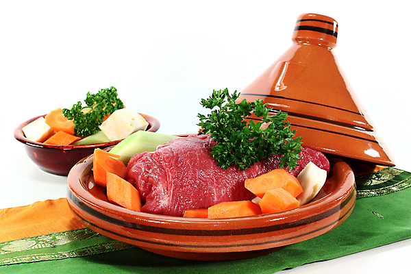 포토 JPG 해외이미지 음식 파슬리 육류 요리 사람없음 기댐 당근 소고기 신선 굽기 날것 단백질 해외202004 해외포토 채소 식재료 모션 뿌리채소 구이 영양소 파일형식 이미지허브