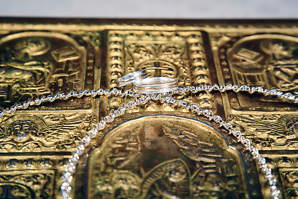 포토 JPG 해외이미지 결혼 백그라운드 실내 사랑 사람없음 흰색 황금 은색 특별함 해외202004 해외포토 감정 컬러 컨셉 이벤트 내부 파일형식 이미지허브