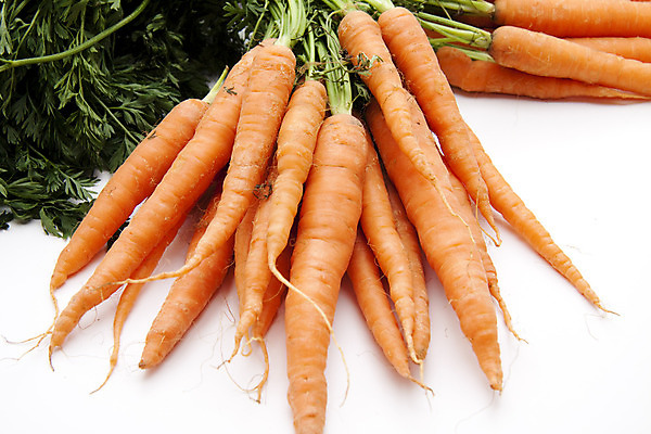 포토 JPG 해외이미지 식물 음식 줄기 잎 채소 건강 사람없음 초록색 식사 당근 수확 신선 먹기 흰배경 날것 해외202004 해외포토 컬러 백그라운드 농업 모션 뿌리채소 흰색 파일형식 이미지허브