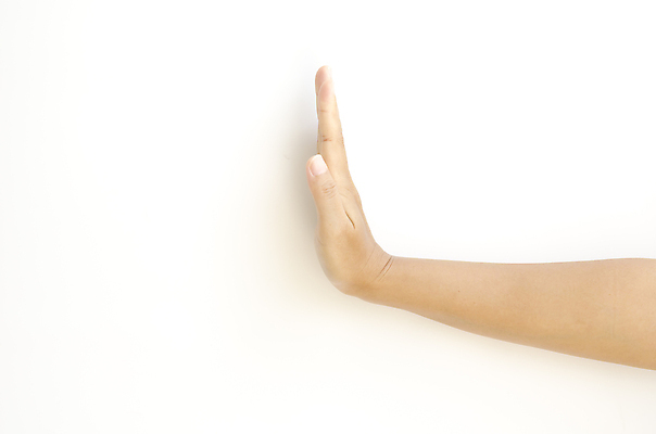 포토 JPG 해외이미지 손 실내 손짓 신체부위 정지 거절 그만 해외202004 해외포토 컨셉 모션 사람 내부 파일형식 이미지허브