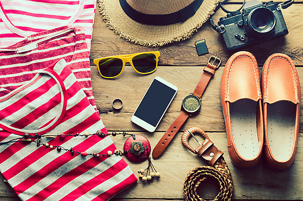 포토 JPG 해외이미지 디자인 옷 여자 여행 백그라운드 컨셉 인터넷 호텔 휴가 새로움 사람없음 목재 스마트폰 쇼핑 선글라스 유행 카메라 방 가을 청바지 최고 설정 스타일 해외202004 해외포토 나무 계절 안경 재료 바지 숙소 사람 전자제품 핸드폰 스마트기기 파일형식 이미지허브