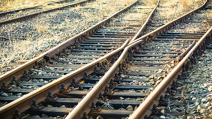 포토 JPG 해외이미지 산업 도로 길 선 여행 백그라운드 이동 패턴 교통시설 모션 자연 풍경 사람없음 야외 금속 기차 과학기술 변화 역 방향 철 교차로 속도 서식 장면 마디 방법 복잡 선로 옛날 철강 통근 해외202004 해외포토 육상교통 교통 컨셉 무늬 재질 대중교통 기술 시설 생태계 출근 파일형식 이미지허브