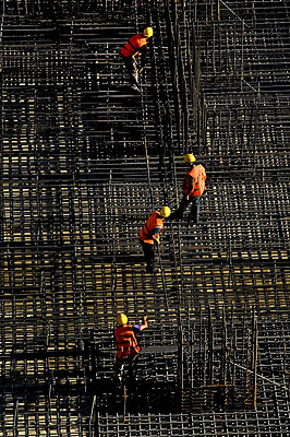 포토 JPG 해외이미지 직업 남자 산업 건축양식 노동자 주택 안전 사람없음 건물 금속 장비 과학기술 공구 업무 수리 제조 연결 헬멧 철 건축업자 계약자 철강 콘크리트 건설근로자 해외202004 해외포토 건축물 건축 재질 기술 사람 도구 작업 보호장비 계약 파일형식 이미지허브
