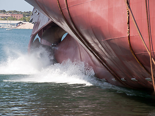 포토 JPG 해외이미지 산업 밧줄 바다 새로움 해변 사람없음 옆모습 금속 항구 기계 화물 가장자리 철 조선소 시작 프로펠러 상업 마차 포트 무거움 로딩 철강 해외202004 해외포토 줄 교통수단 뷰포인트 컨셉 교통시설 재질 운송업 둘레 무게 파일형식 이미지허브