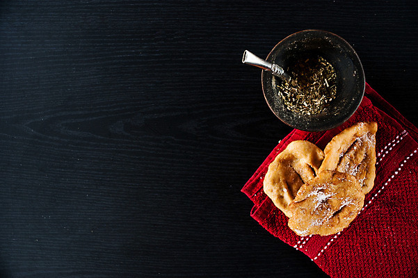 포토 JPG 해외이미지 전통 문화 가정 디저트 실내 사람없음 컬러풀 우정 튀김 신선 달콤 아침식사 폐기물 설탕 굽기 흥분 심플 밀가루 나눔 브라질 아르헨티나 구식 우루과이 음식준비 카페인 탄수화물 페스츄리 핸드메이드 해외202004 해외포토 감정 음식 빵 컬러 내부 친구 식사 남아메리카 맛 쓰레기 가루 구이 준비 파일형식 이미지허브