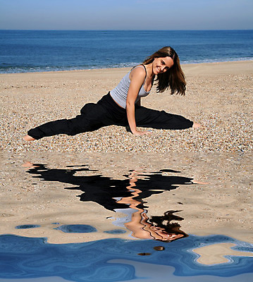 포토 JPG 해외이미지 웰빙 여자 바다 신체 요가 휴식 건강 한명 사람 앉기 운동 햇빛 평화 우주 화목 활발 기쁨 방 에너지 신선 센터 명상 위치 내추럴 파라다이스 해외202004 해외포토 1 감정 컨셉 모션 태양 파일형식 이미지허브
